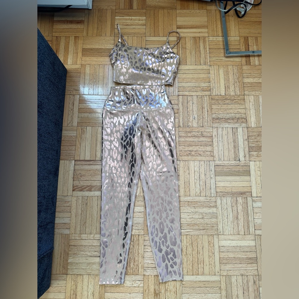 Carbon38 Metallic Cheetah Set - sports bra only (leggings sold separate)